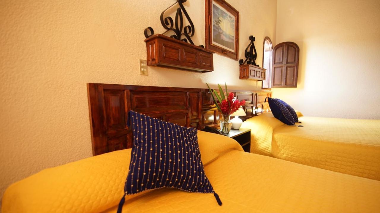 Hotel Palacio De Moctezuma San Cristobal de las Casas Exterior photo